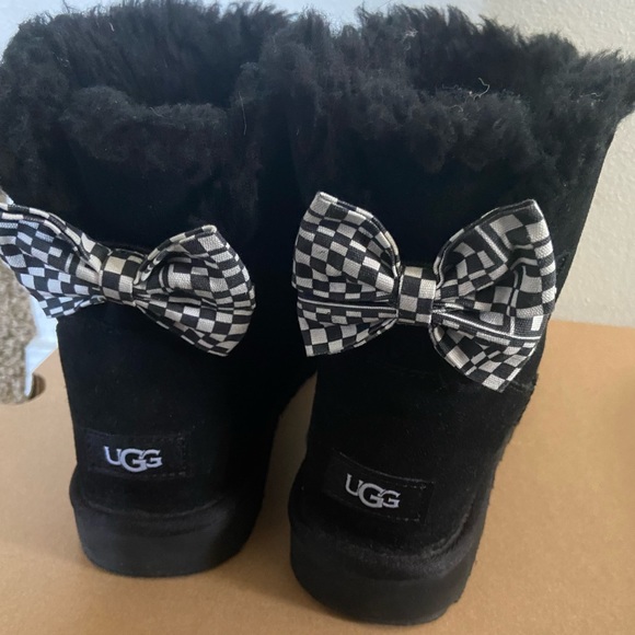 UGG Shoes - UGG MINI BAILEY BOW CHECKERED